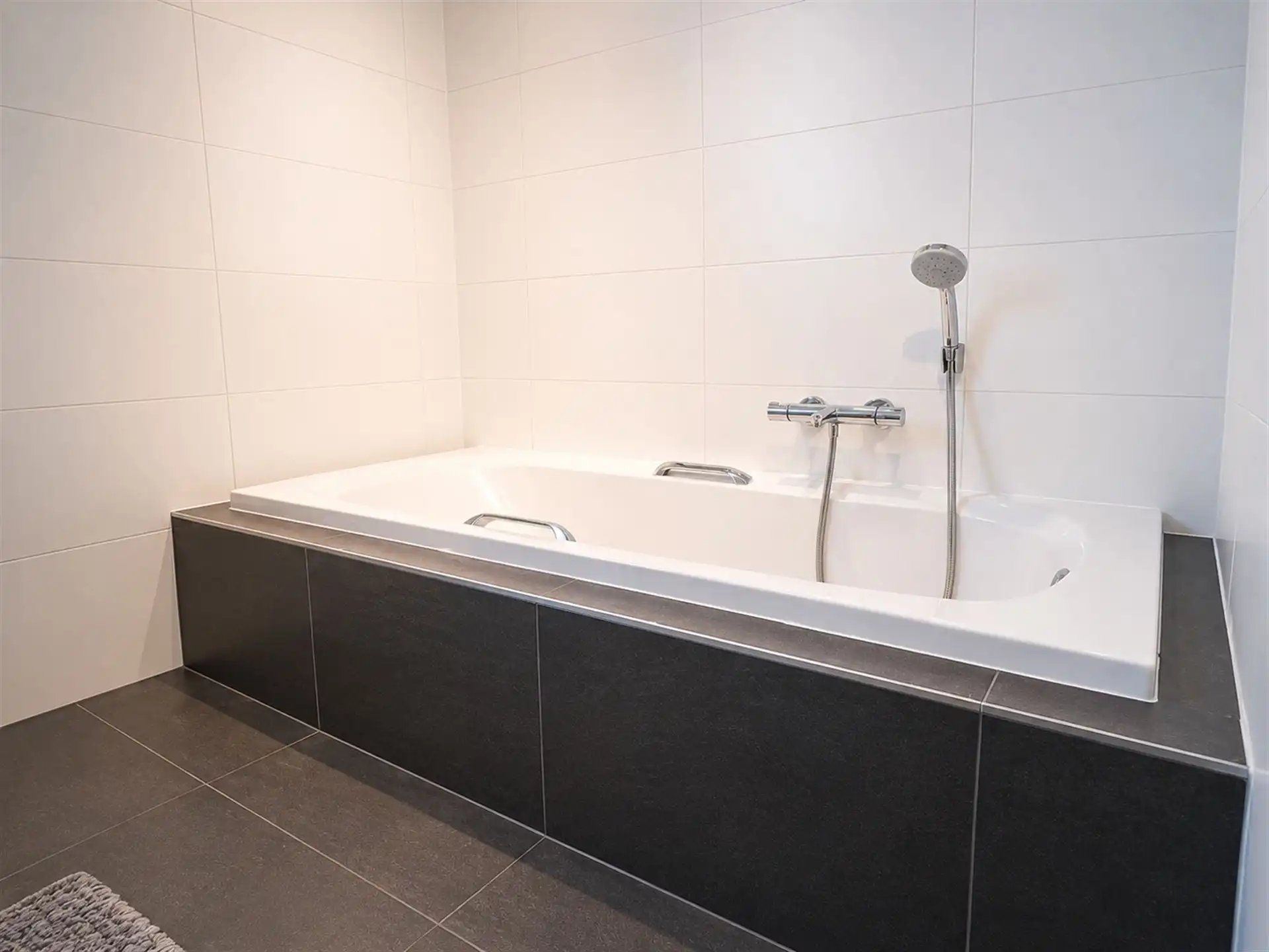 Luxueus appartement op 1e verd. (met stoellift) foto 11