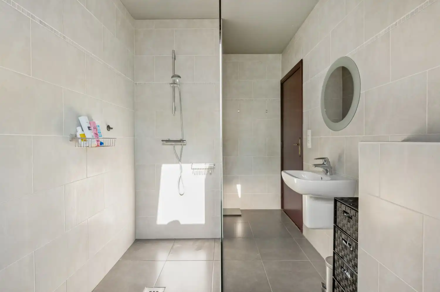 Charmante hoeve in een oase van groen foto 17