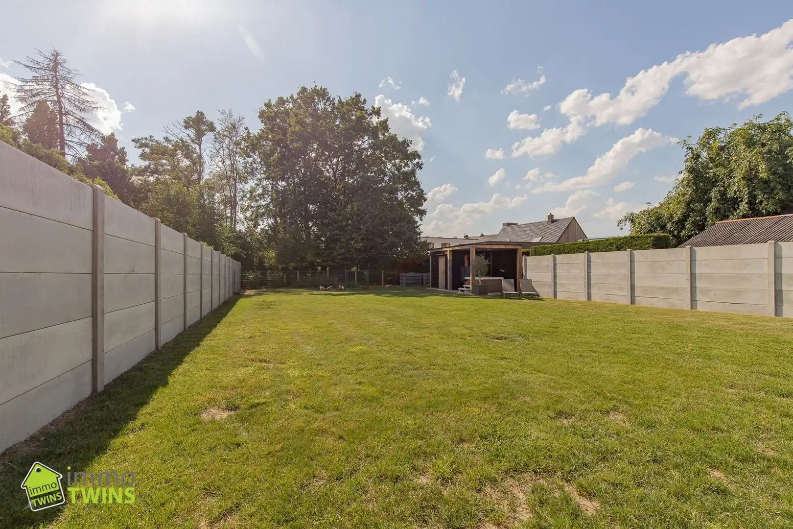Ruime, energiezuinige gezinswoning met 275 m² bewoonbare oppervlakte, prachtige tuin en tal van extra's in Dendermonde (Oudegem) foto 19