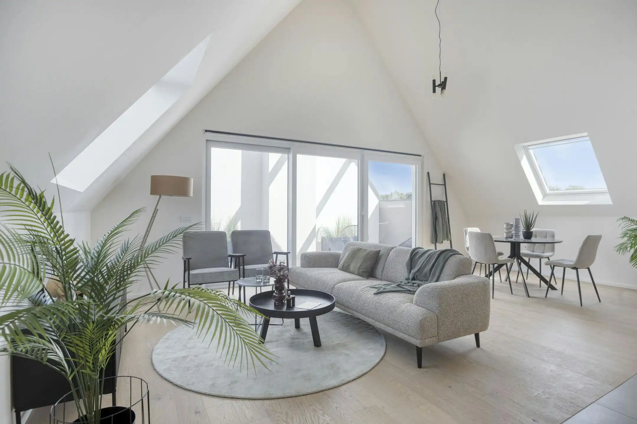 Appartement met 3 slaapkamers te koop in Veurne foto {{pictureIndex}}