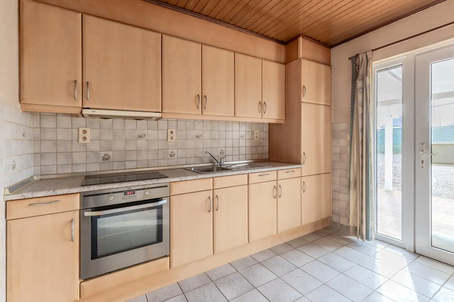 Halfopen bebouwing met drie slaapkamers op een perceel van 5a16ca in Lanaken foto 9