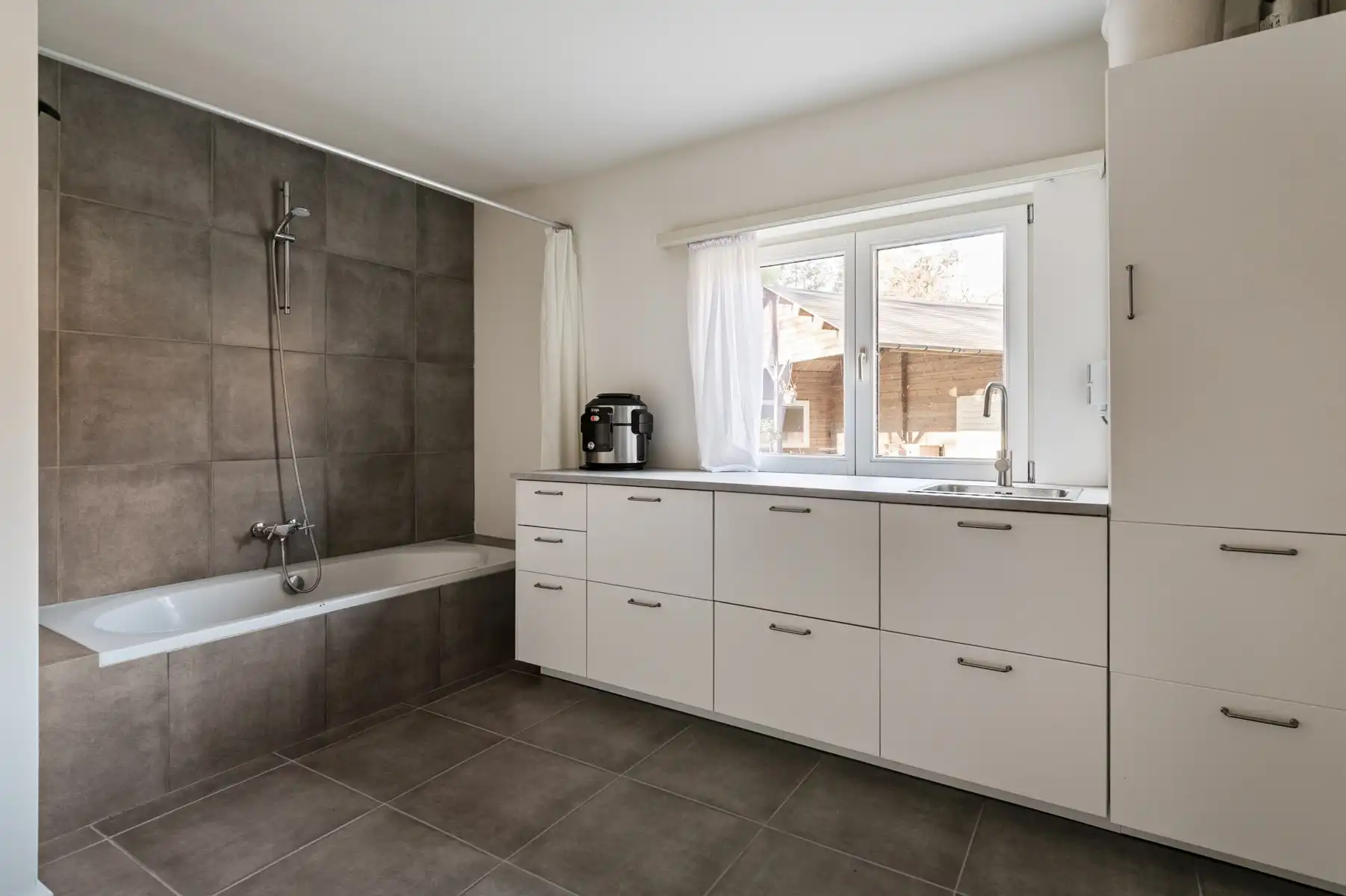 Ruim en rustig wonen op een unieke topligging foto 17
