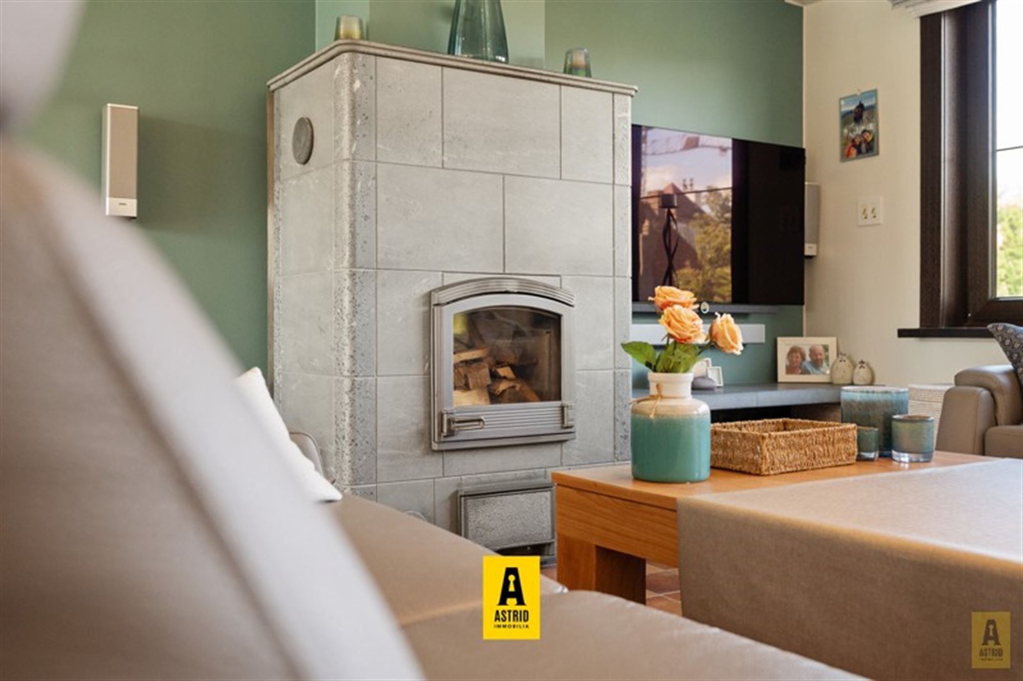 Karaktervolle voormalige dokterswoning met zee aan ruimte en mogelijkheden! foto 13