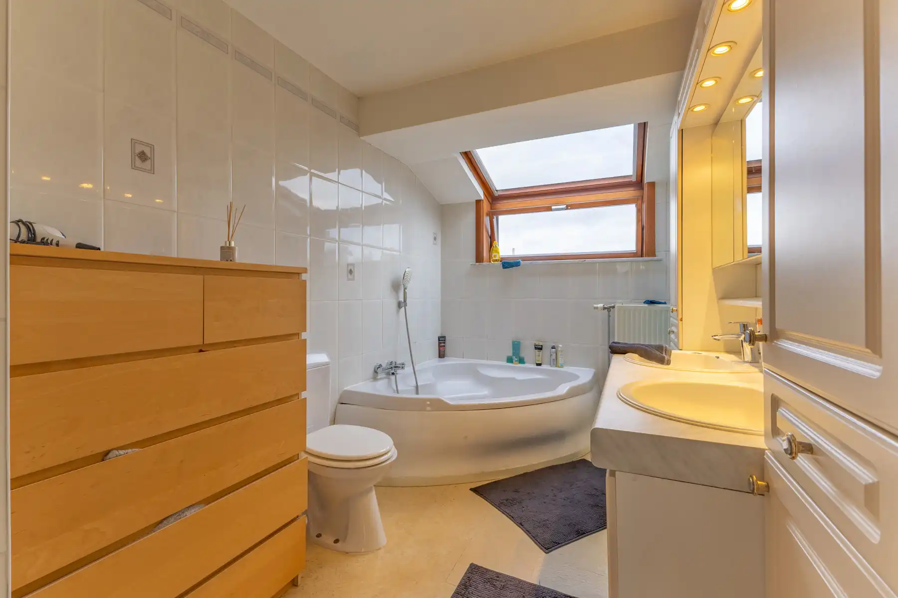 Rustig gelegen woning met 3 slaapkamers en tuin foto 16