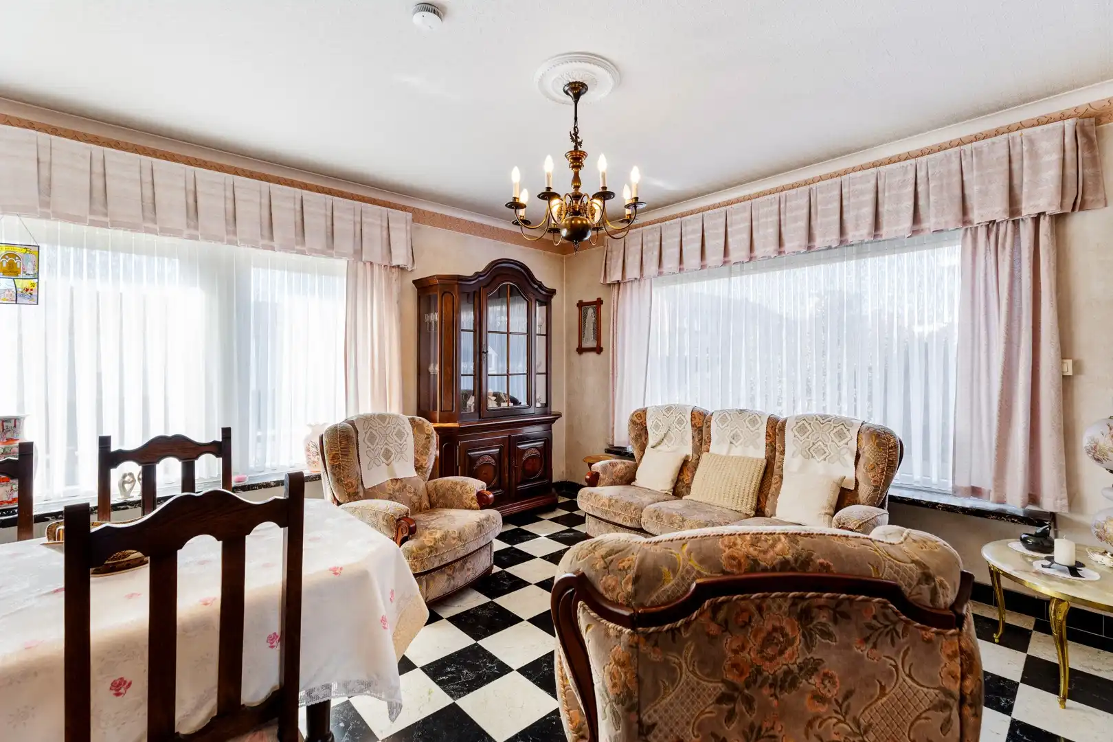 Halfopen bebouwing op een perceel van 430 m² in Koolskamp foto 4