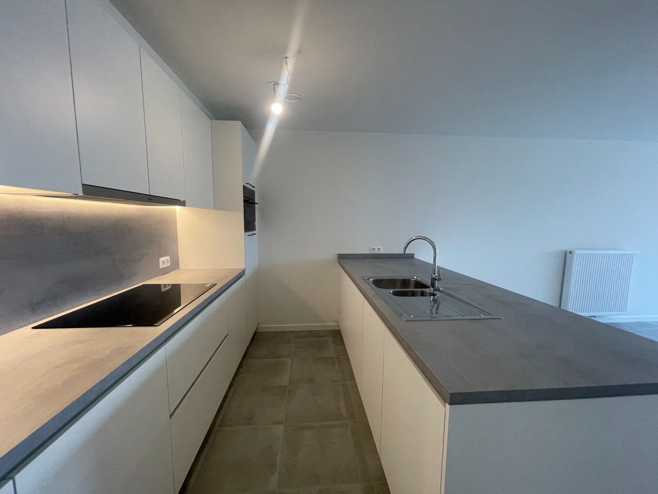 Nieuwbouw appartement met twee slaapkamers, terras, berging en staanplaats foto 15