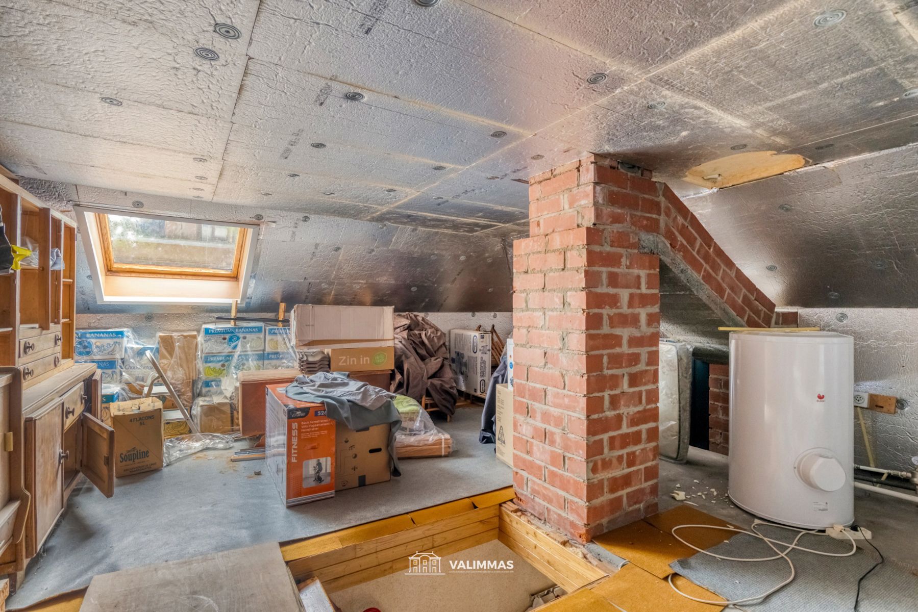 Residentieel gelegen driegevelwoning met mooie tuin & garage foto 15