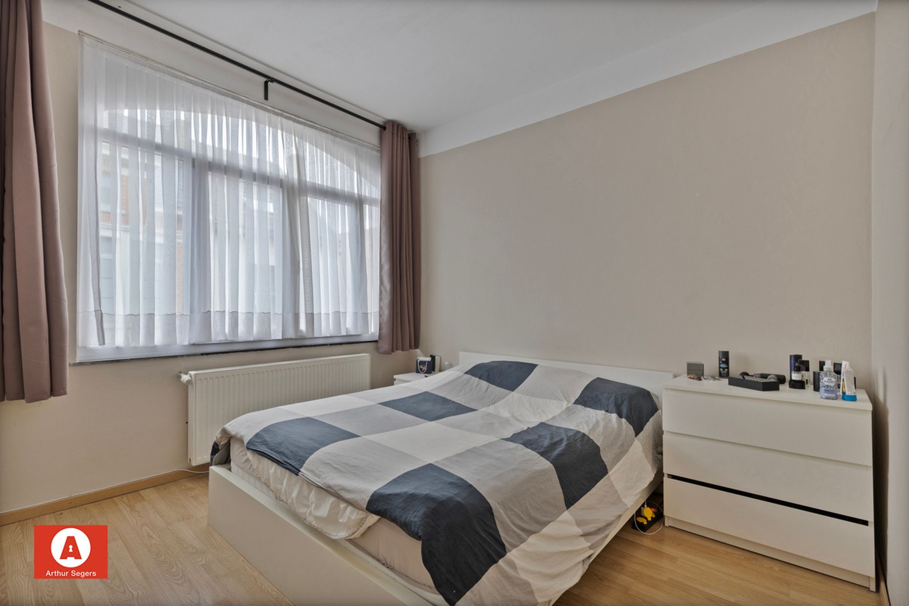 6 slaapkamers: ruime gezinswoning centrum Lebbeke. foto 18