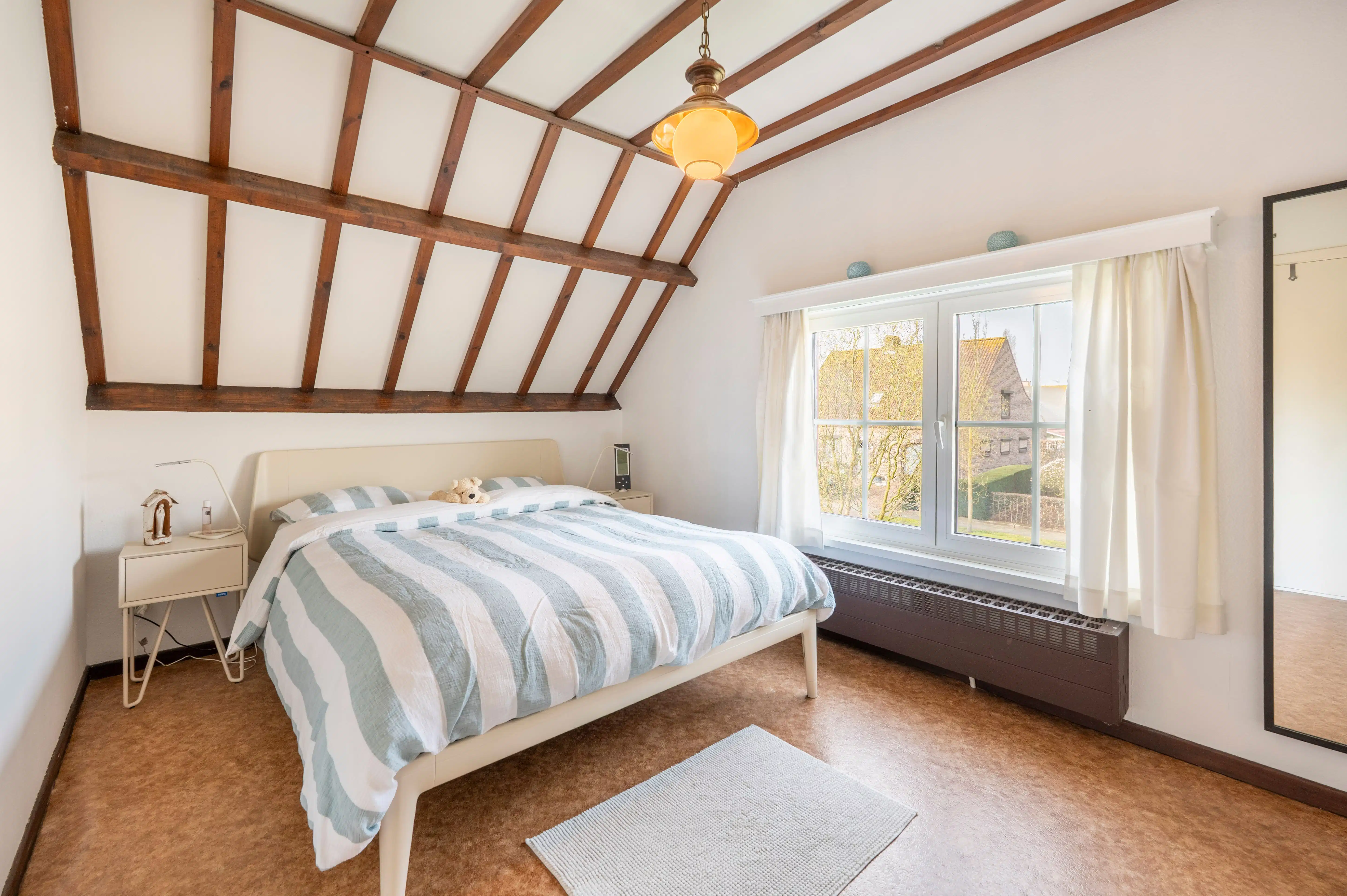 Charmant landhuis met zonnige tuin in rustige woonwijk te Ekeren! foto 13