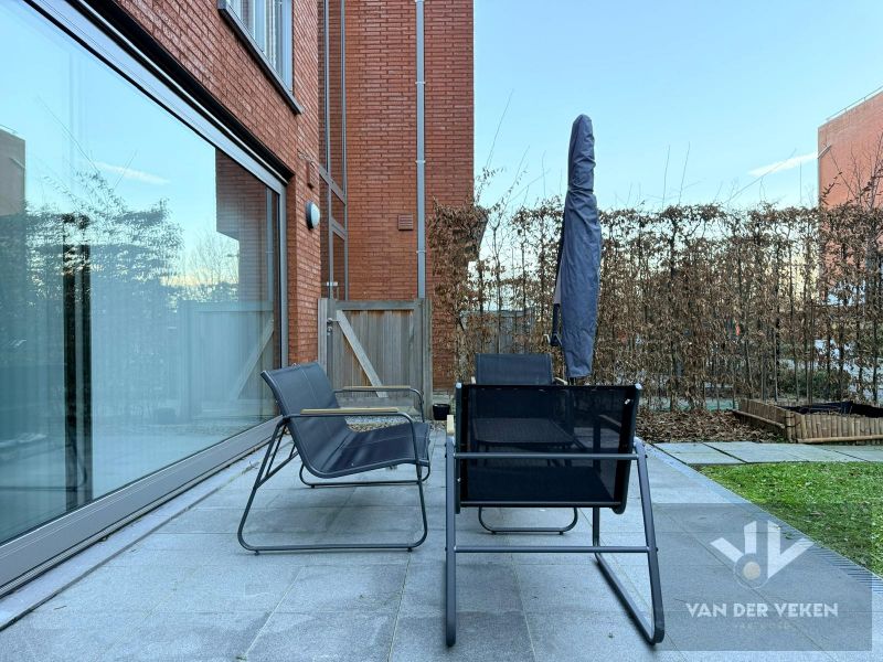 GELIJKVLOERS 2-SLAAPKAMER APPARTEMENT foto 11