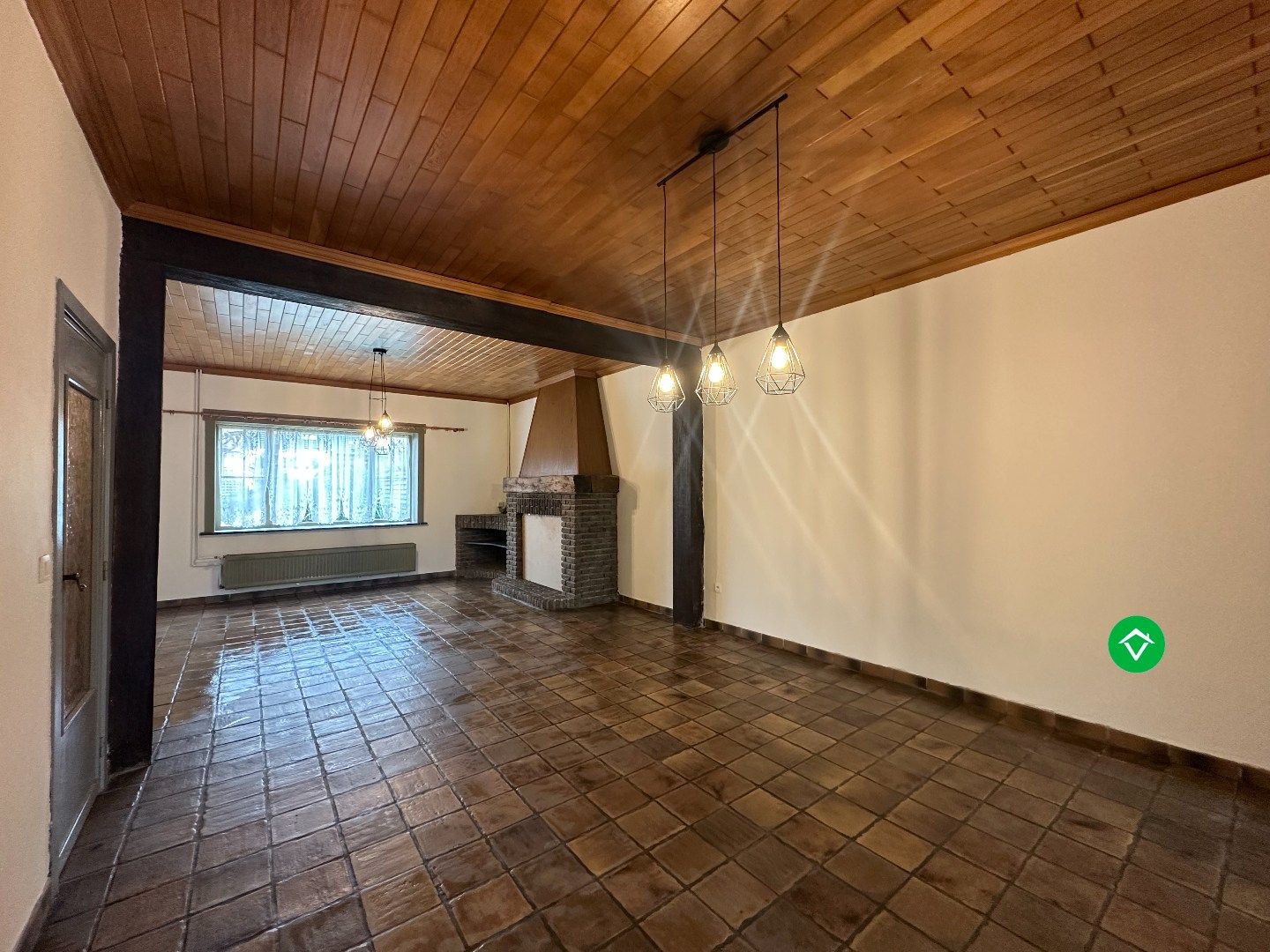 Gezellige en ruime gezinswoning te huur op toplocatie in Gistel, met 3 slaapkamers foto 5