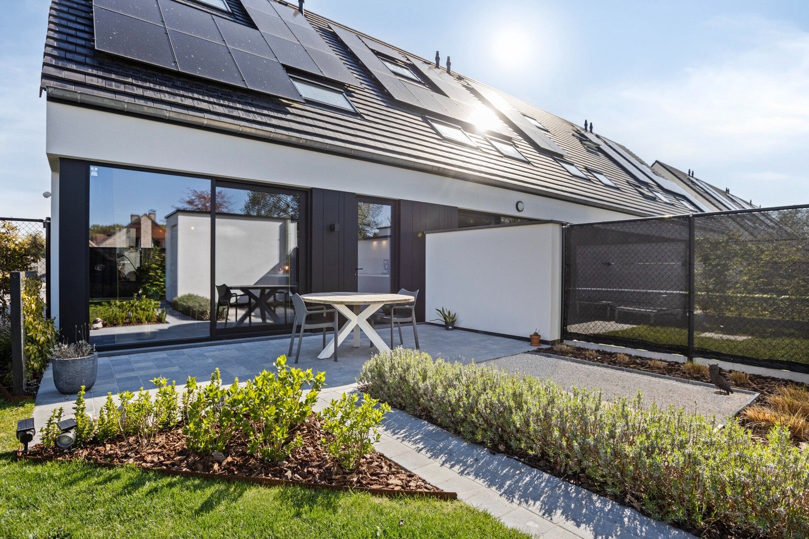 Moderne nieuwbouwwoning met 4 slpks en garage in Jabbeke foto 8