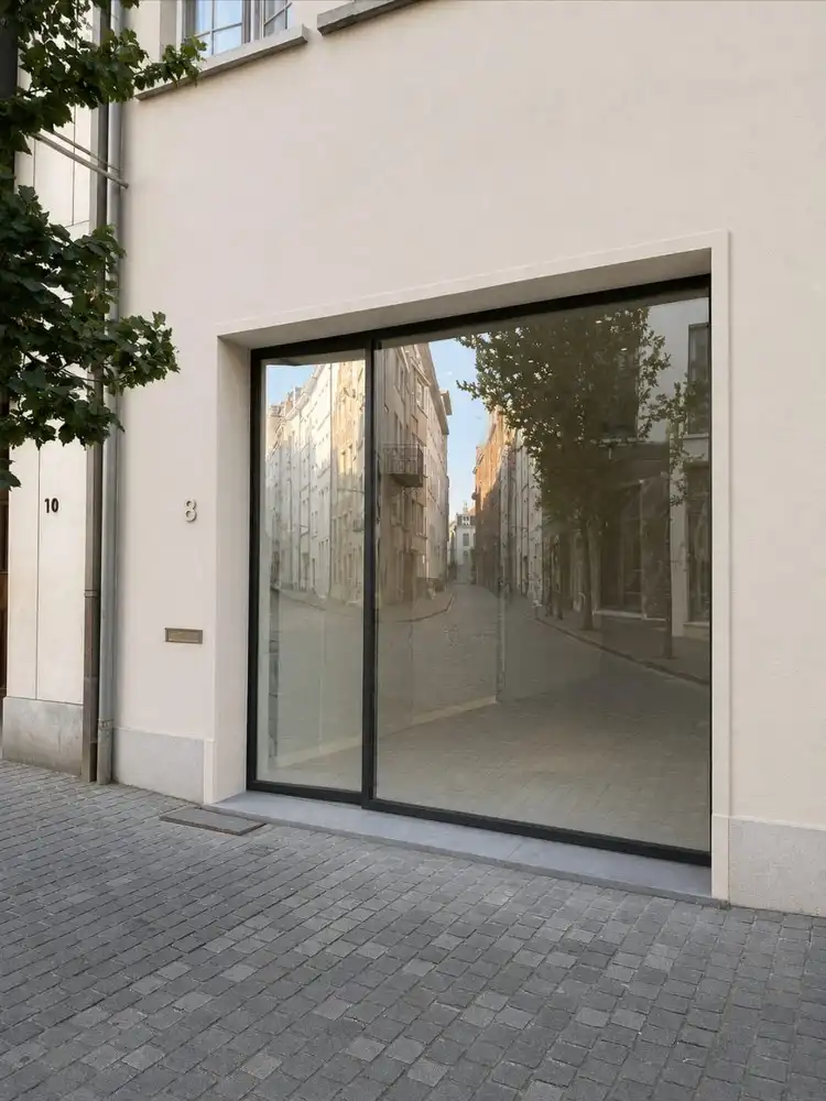 Instapklaar handelspand op een fantastische locatie in een autoluwe straat foto 3