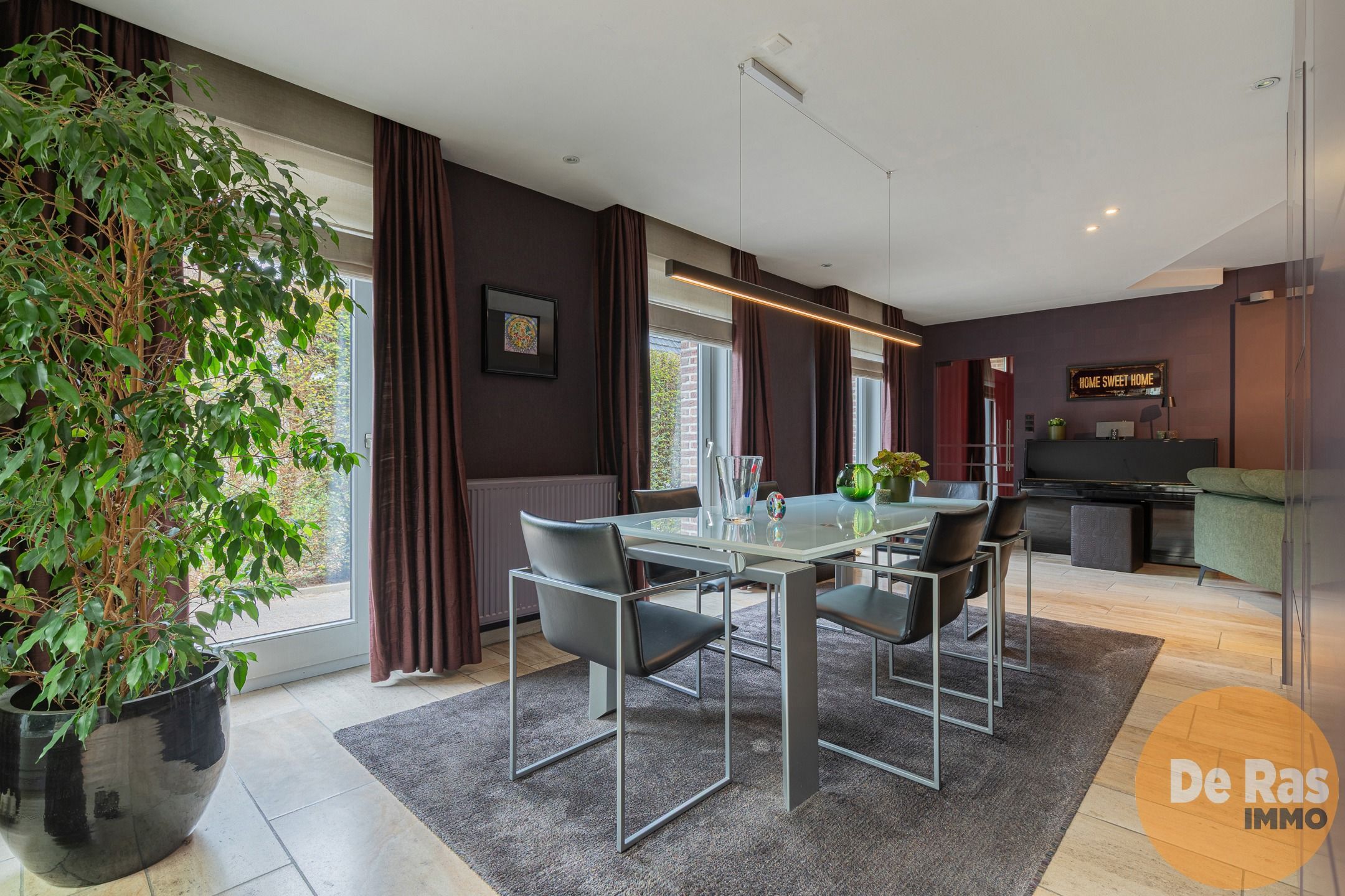 NIEUWERKERKEN - GROTE WONING MET PRAKTIJK foto 2