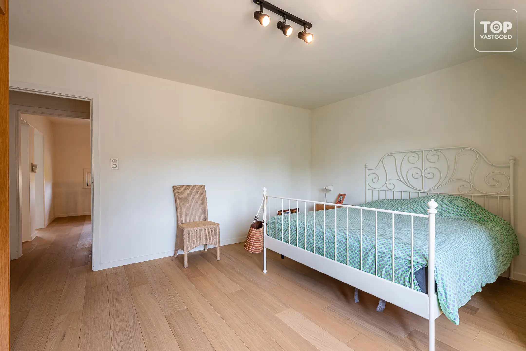 Kwalitatieve villa met 4 slaapkamers en fantastische tuin foto 14