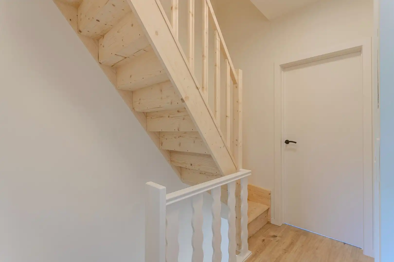 Gerenoveerde woning (EPC B) met 3 slpks (5 mogelijk) garage en tuin in een rustige straat te Lembeek foto 19