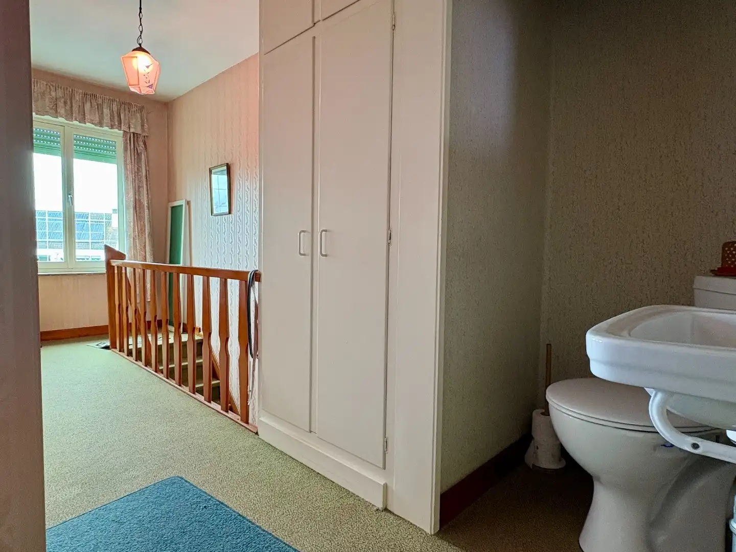 Woning met betonstructuur voorzien van garage, tuin en 3 slks te Kuurne. foto 10