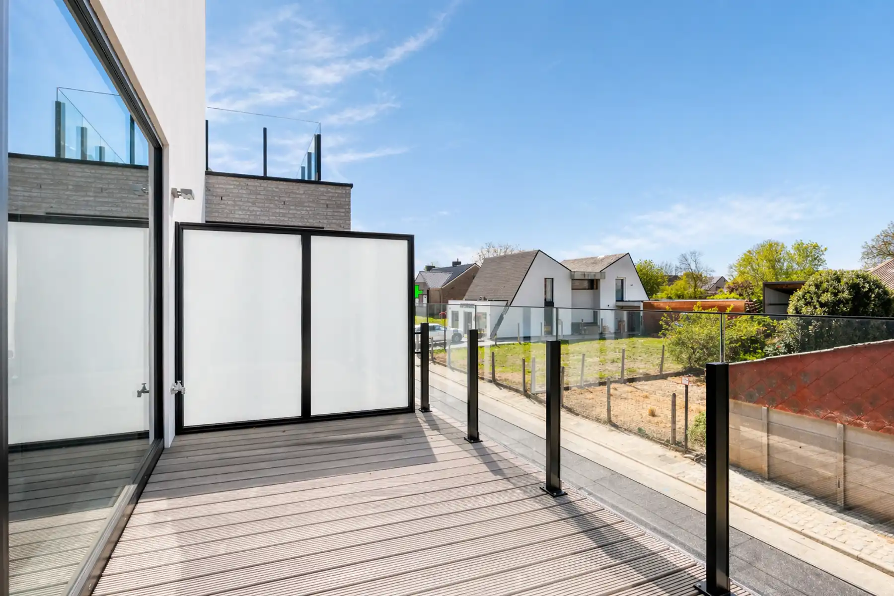 Instapklare app. met carport, berging en staanplaats inbegr. foto 13