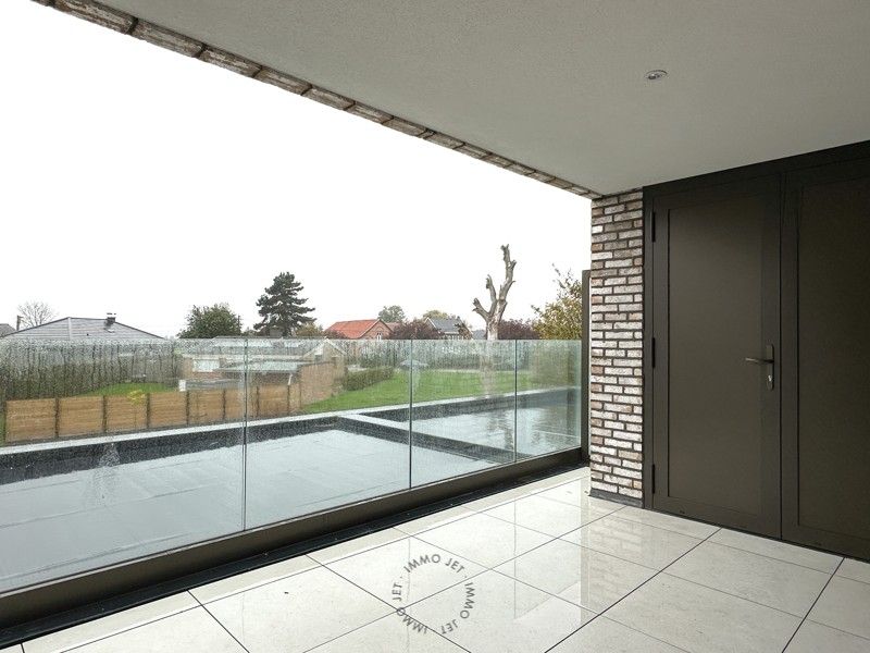 Prachtig gelegen nieuwbouw duplexappartement met drie slaapkamers, groot terras en autostaanplaats foto 9