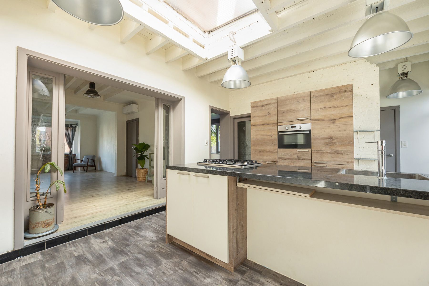Woning met 2 slpk, 2badk én een zuidgerichte tuin foto 4
