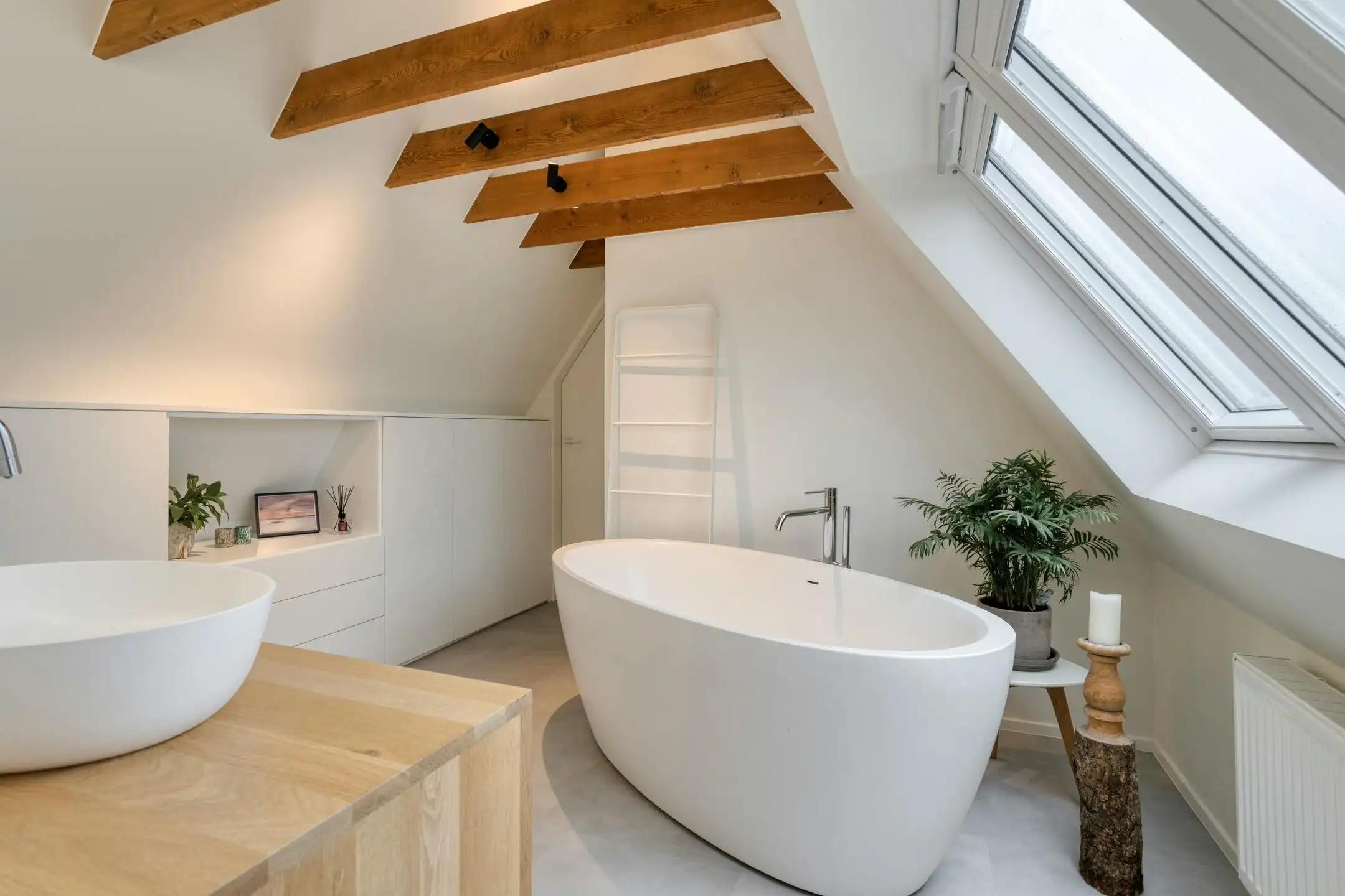 Ruim huis met 5 slaapkamers en 1.100m² grond te Sijsele foto 17