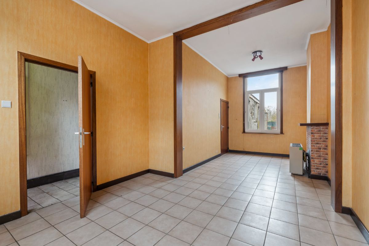 charmante rijwoning met uitweg achteraan foto 3