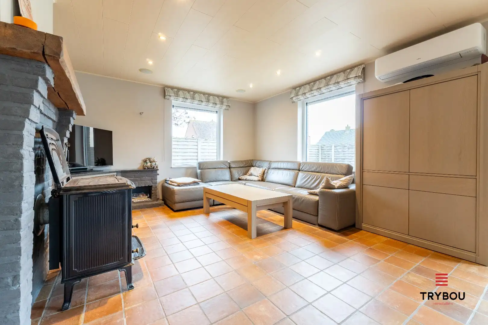 Instapklare gezinswoning met ruime tuin en dubbele garage in Poelkapelle foto 5