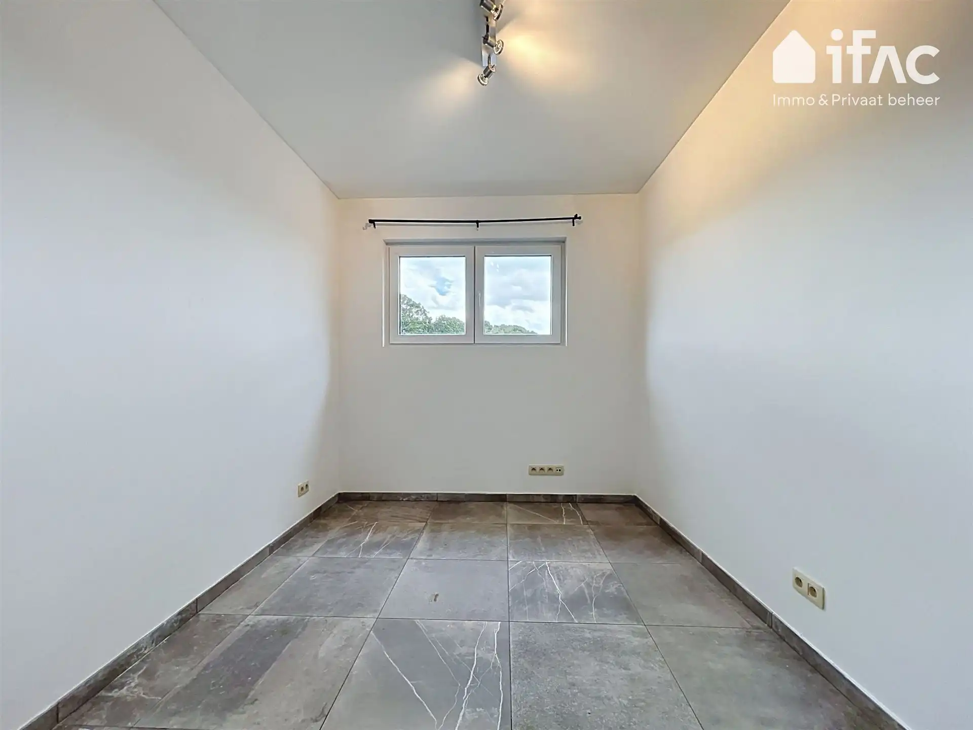 Enzergiezuinige villa voorzien van zonnepanelen foto 18