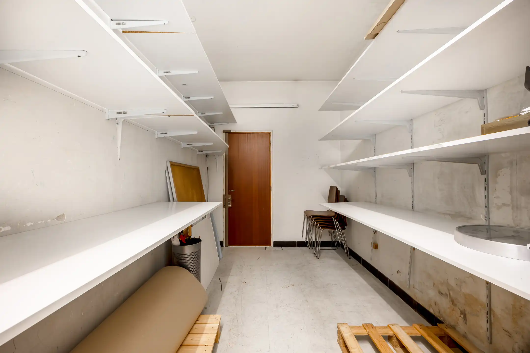 Commercieel handelspand (236m²) op centrale ligging foto 26