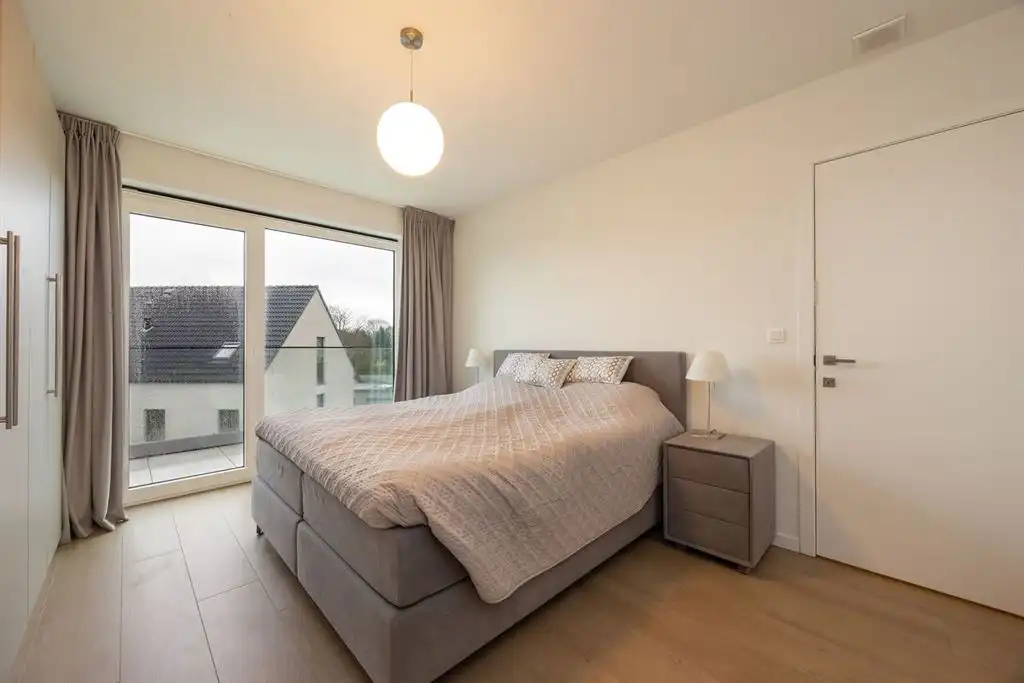 Nieuwbouw dakappartement met zicht op de vaart  foto 26