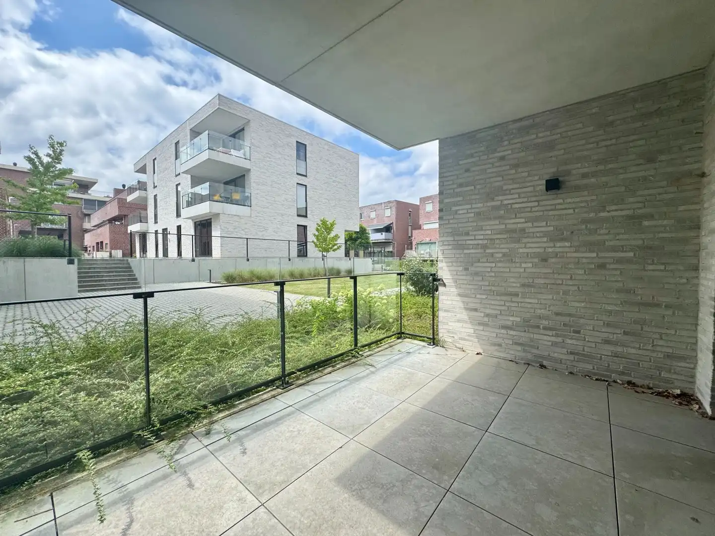 Modern appartement met 3 slaapkamers én 2 staanplaatsen te huur foto 12