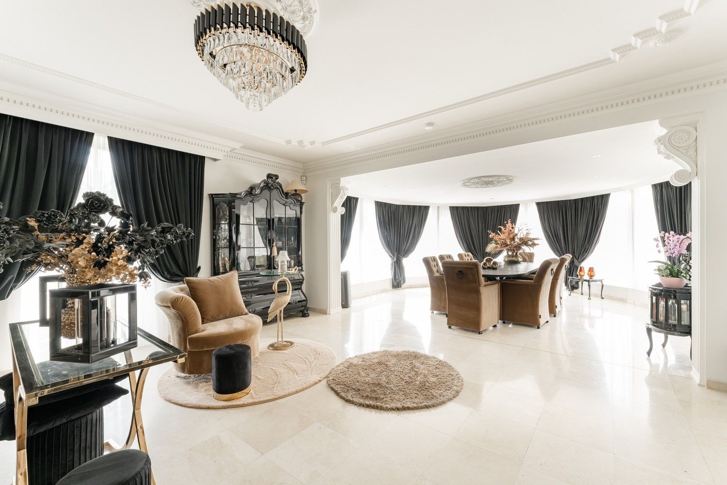 Villa landhuis op een gunstige locatie vlakbij de Nederlandse grens! foto 8