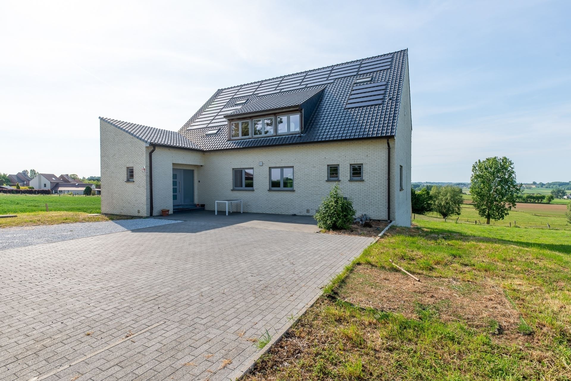 Zeer ruime villa met prachtig, landelijk zicht foto 13