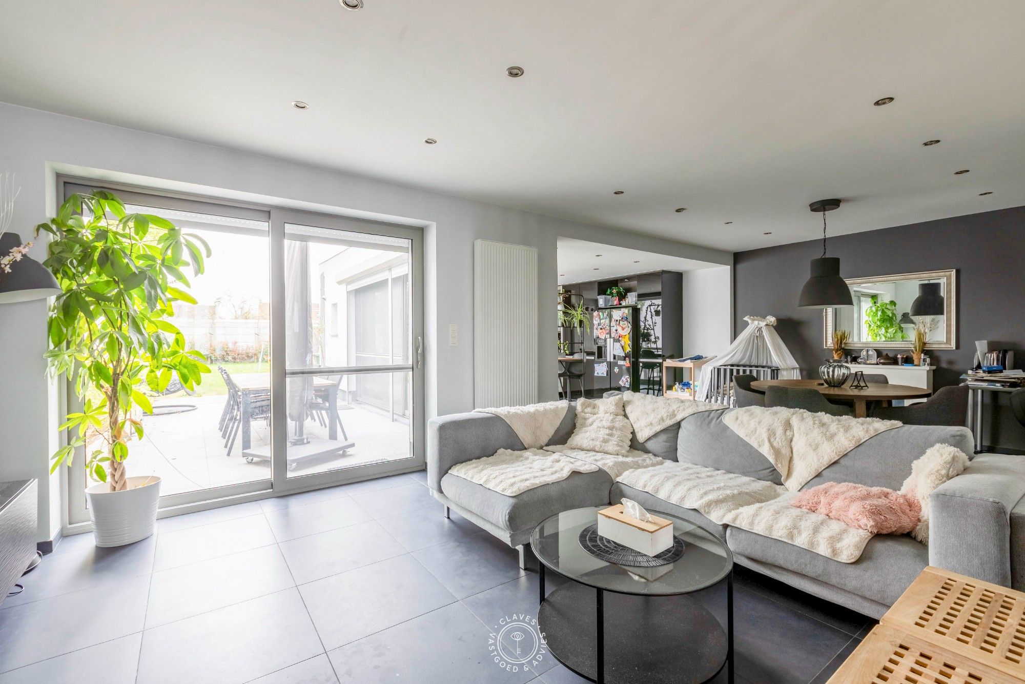 Instapklare gezinswoning met 5 slaapkamers foto 4