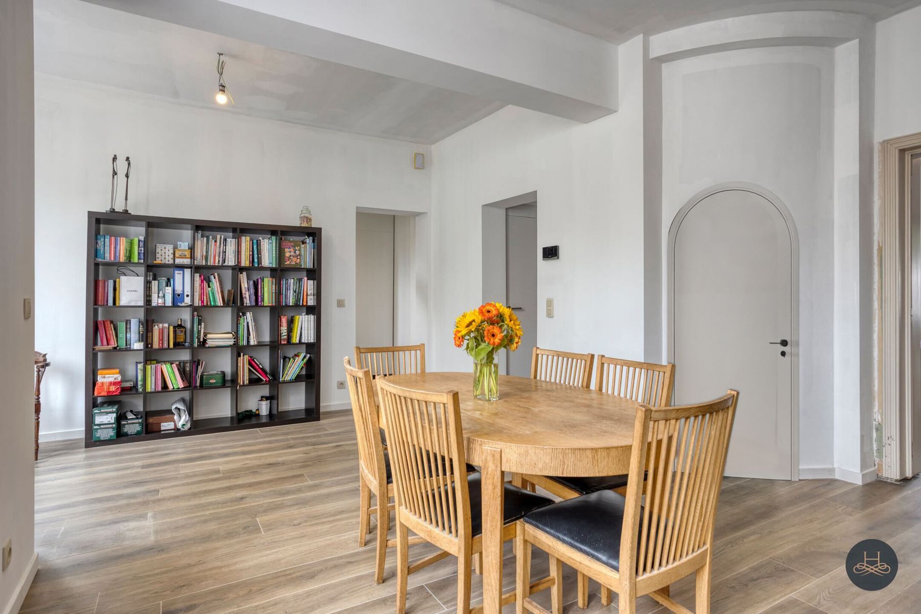 Pas gerenoveerde woning op een aangename locatie foto 7