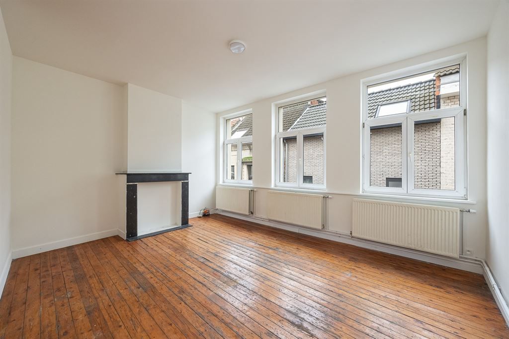 Appartement in bruisende stadsbuurt foto {{pictureIndex}}