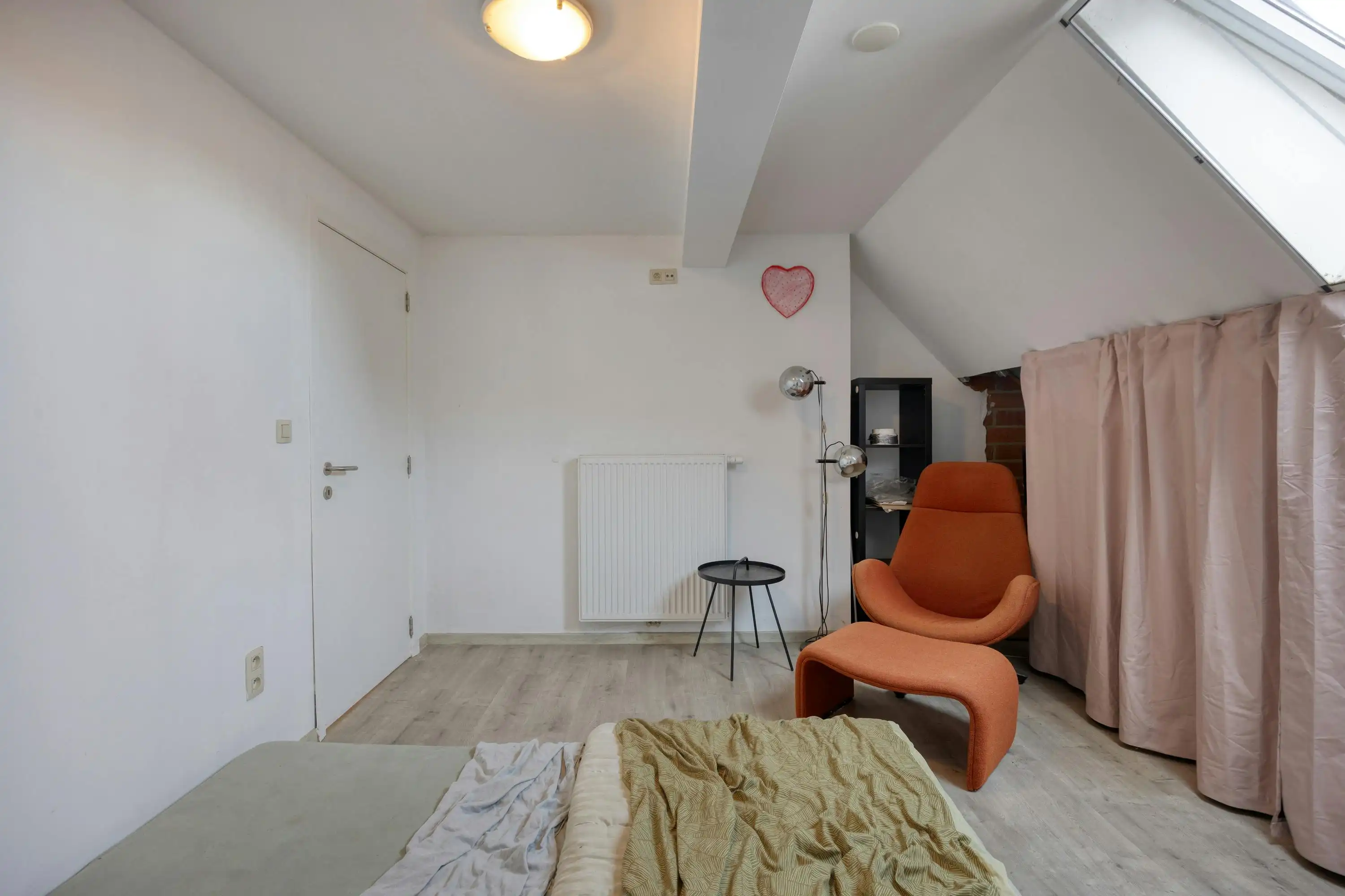 Unieke stadswoning met terras, atelier en garage te koop foto 9