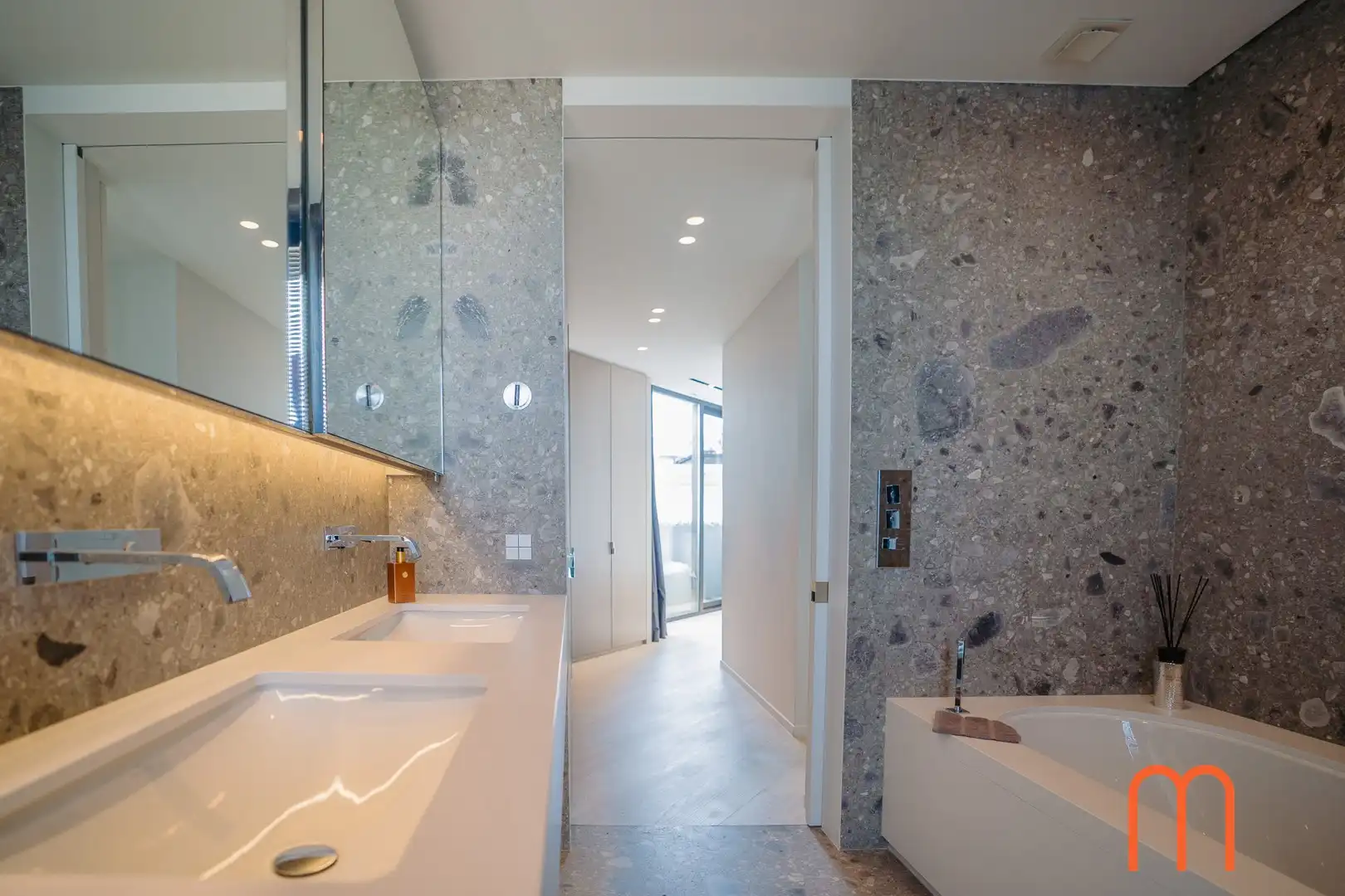 Luxueuze penthouse te koop in Oostende – Exclusief wooncomfort met panoramisch zeezicht foto 20