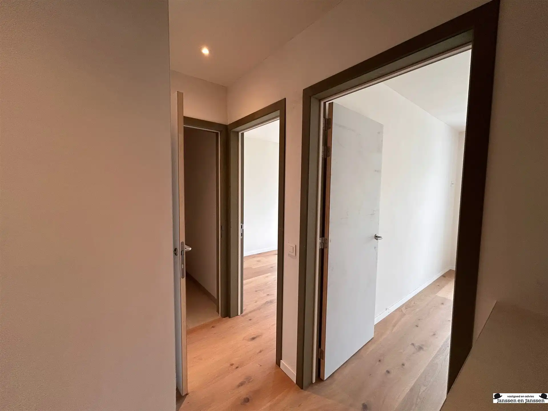 BEN-woning met 4 slaapkamers in het hartje van Gooreind foto 23