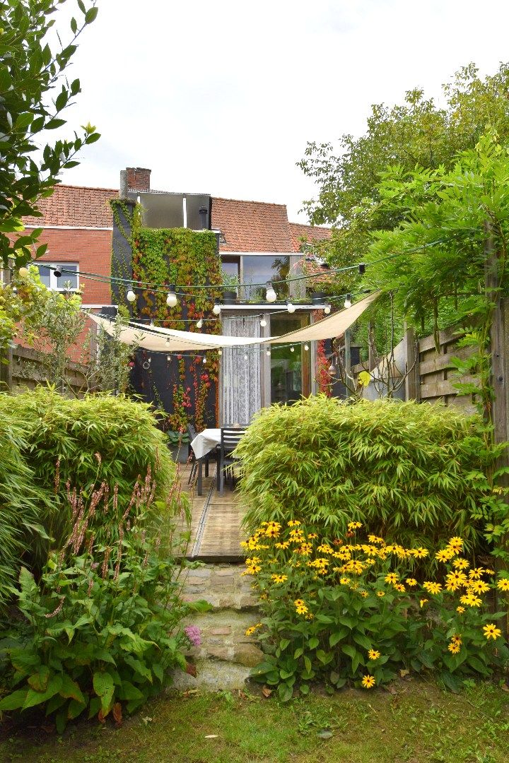Instapklare gezinswoning met 3 slaapkamers, polyvalente ruimte, zalige tuin, ... te koop in Gullegem foto 24