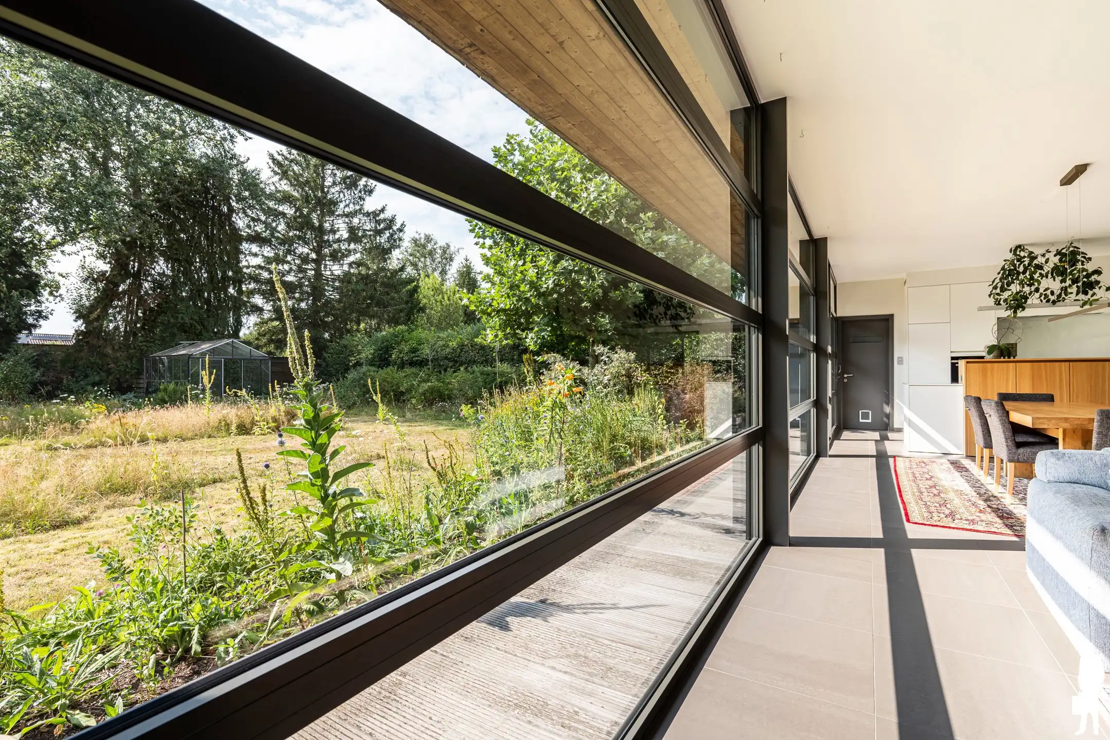 Unieke woning; architecturaal ontwerp, organische natuurtuin foto 7