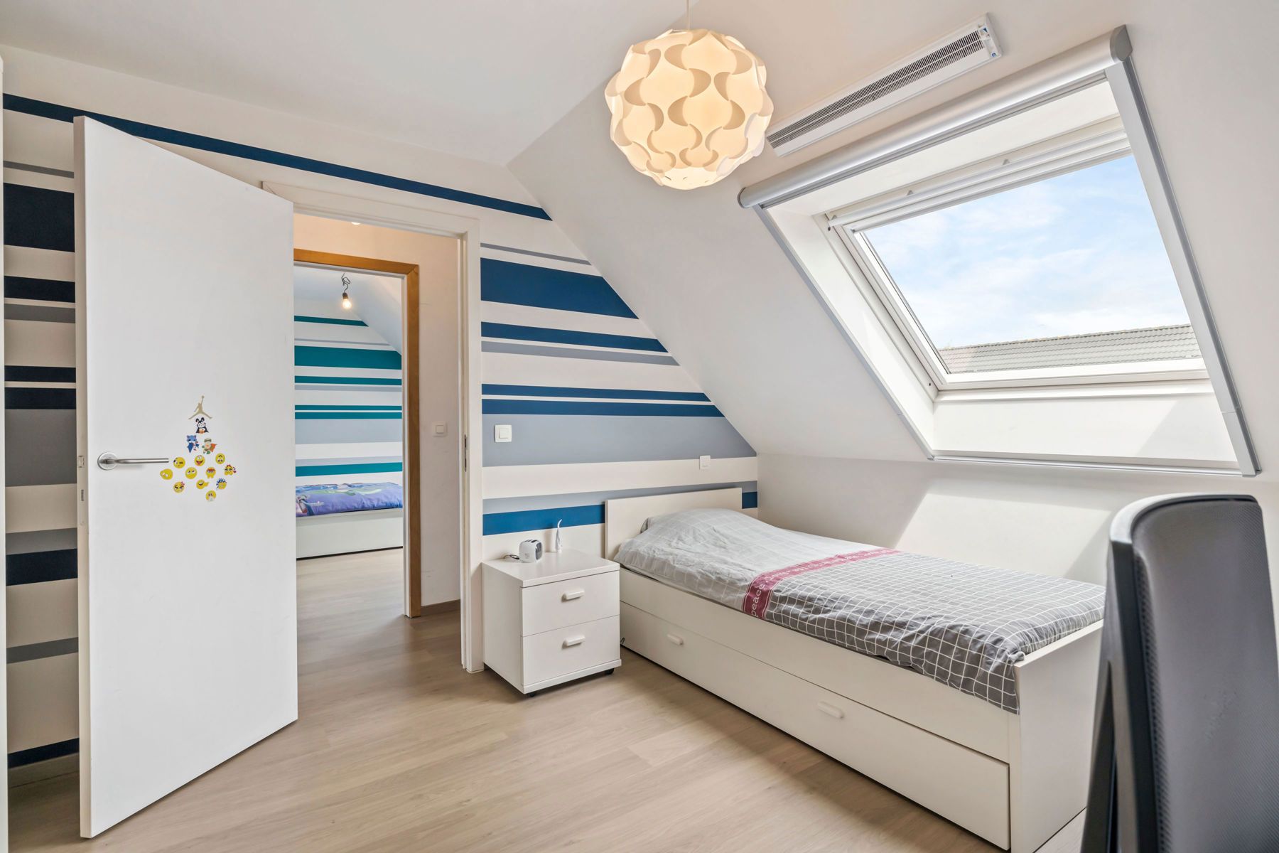 Instapklare woning met tuin, zonnepanelen en 3 slpks foto 19