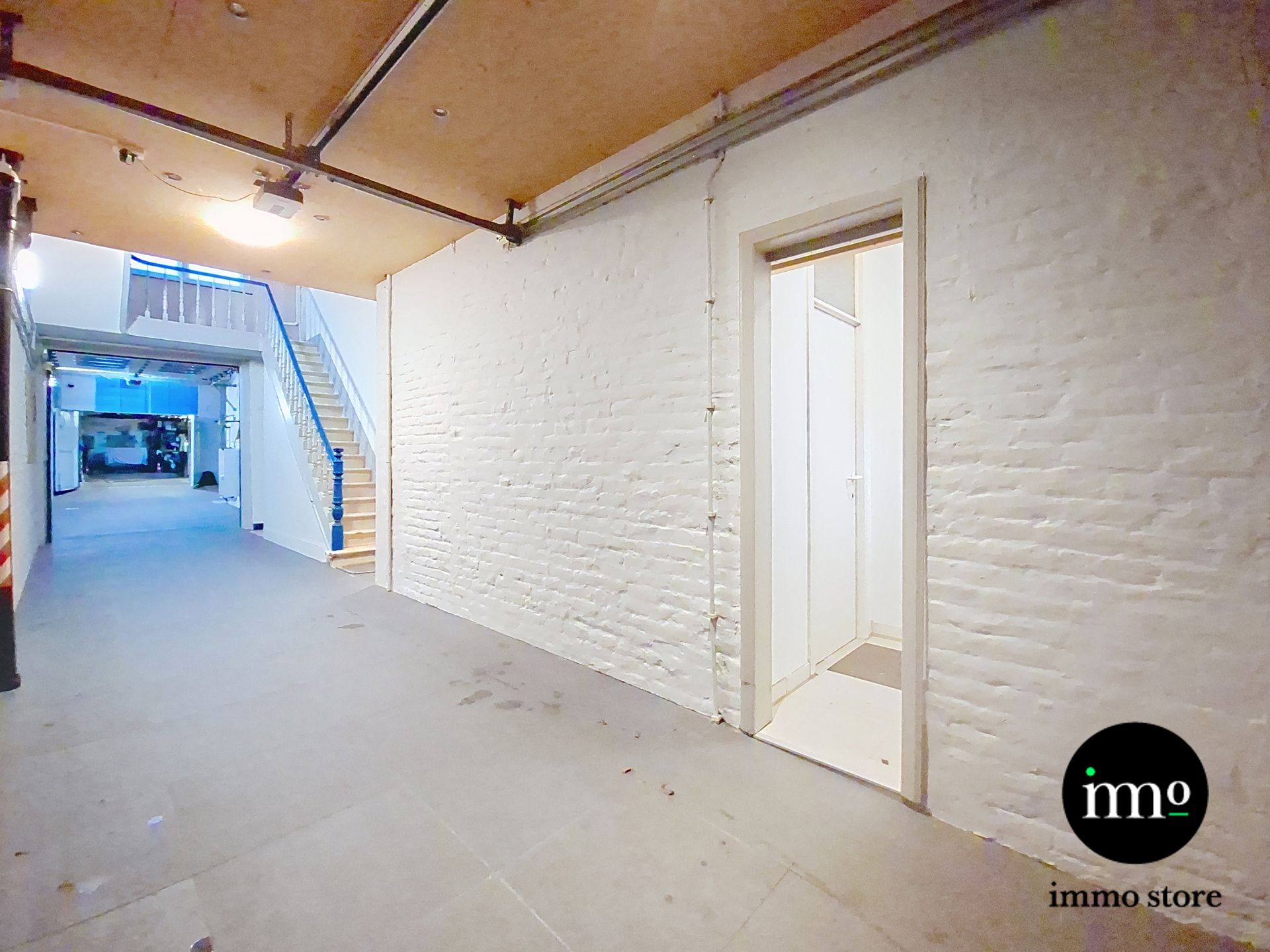 Uitzonderlijk ruime Kangoeroewoning met atelier en garage foto 8