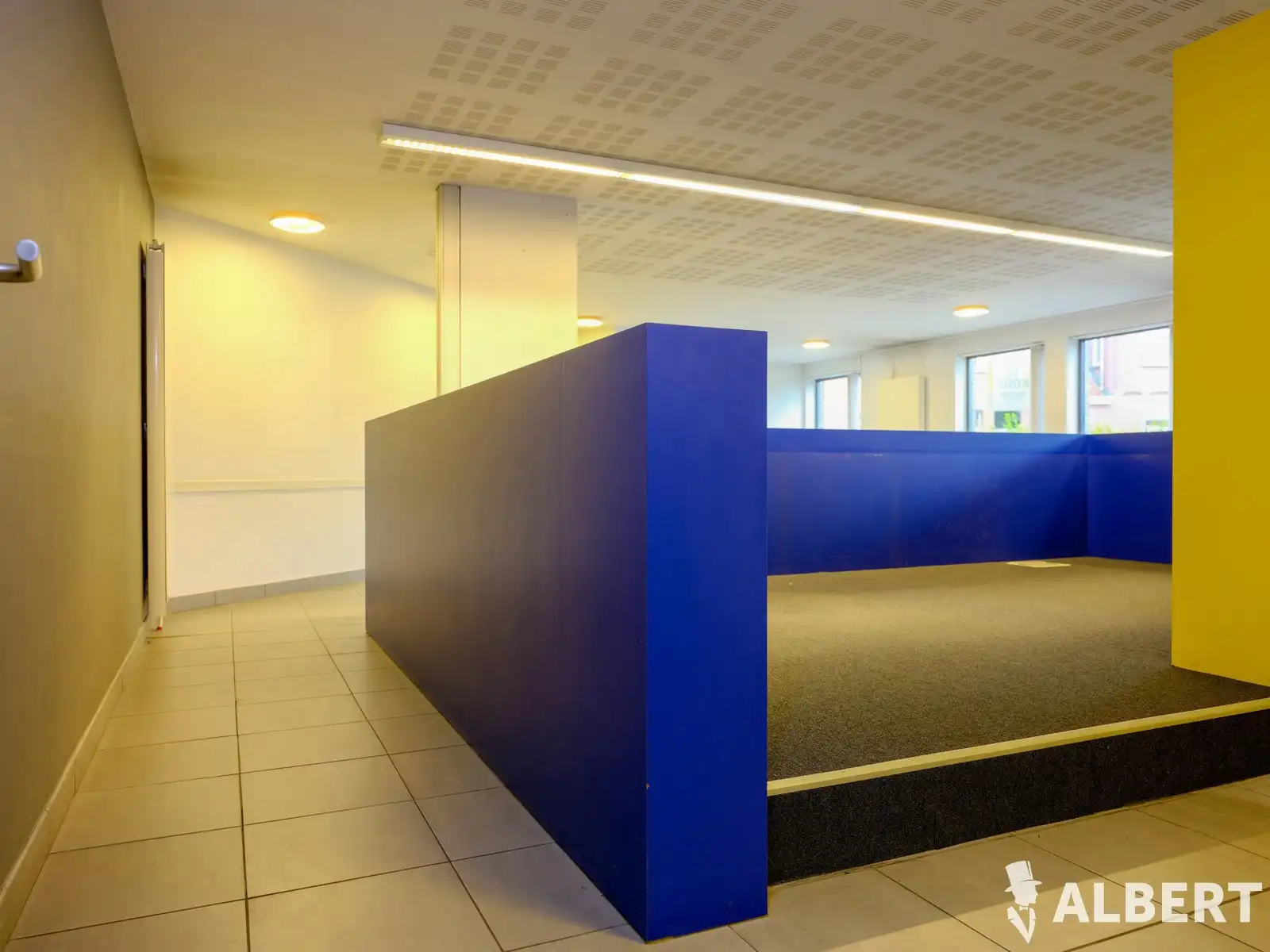 Modern handelspand op zichtlocatie te centrum Tielt foto 19