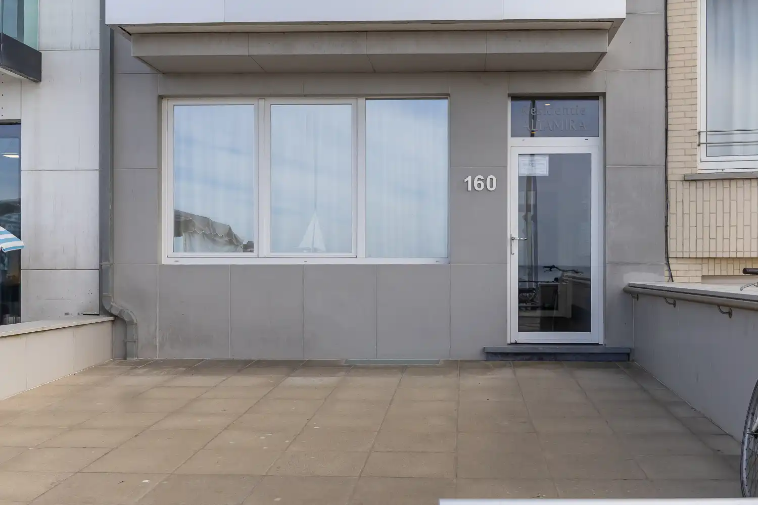 Prachtig gerenoveerd appartement in gerenoveerd gebouw met frontaal zeezicht! foto 28