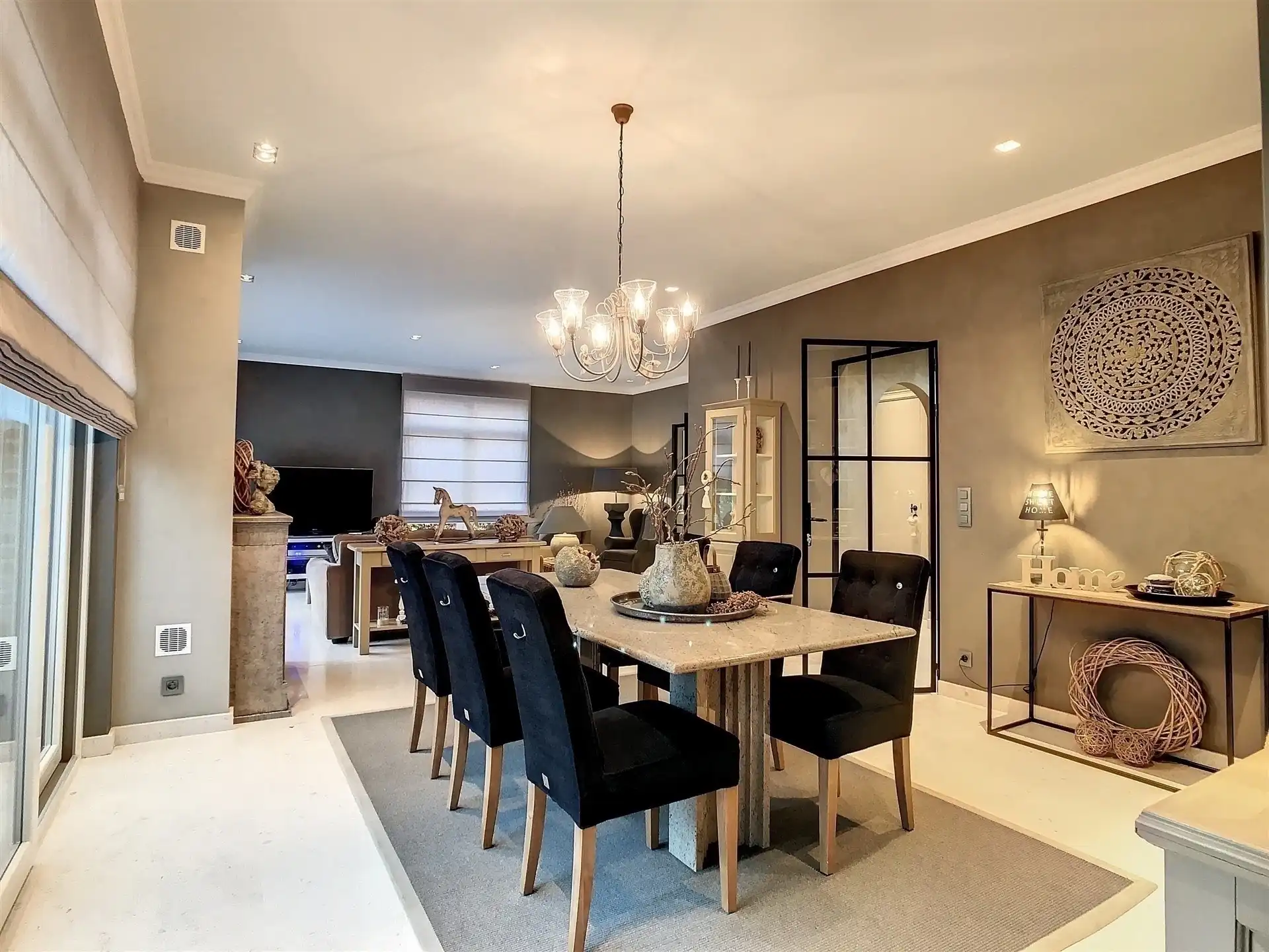 Hoogwaardig afgewerkte pastorijwoning met 6 paardenstallen  op 2563m² (optie extra grond) foto 7