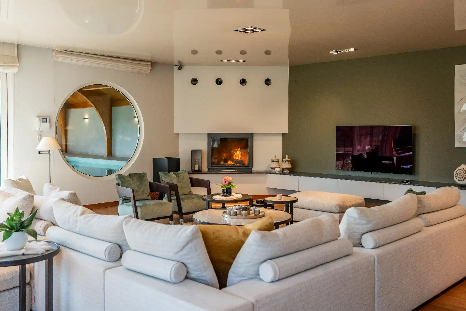 Riante villa met binnenzwembad op een uitzonderlijk domein van 6.426 m² foto 5