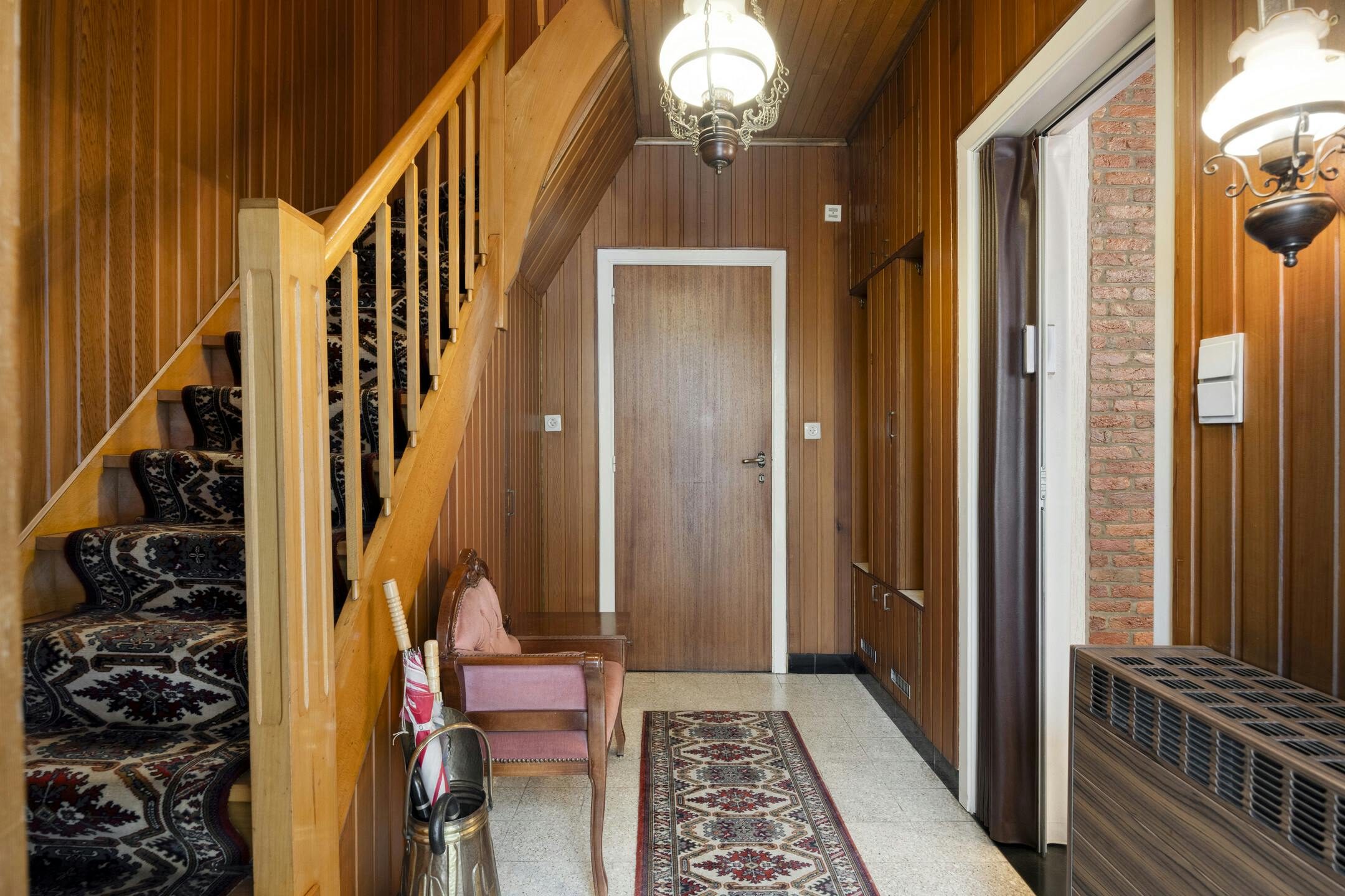 Huis met 3 slaapkamers en garage te koop in Berendrecht!  foto 3