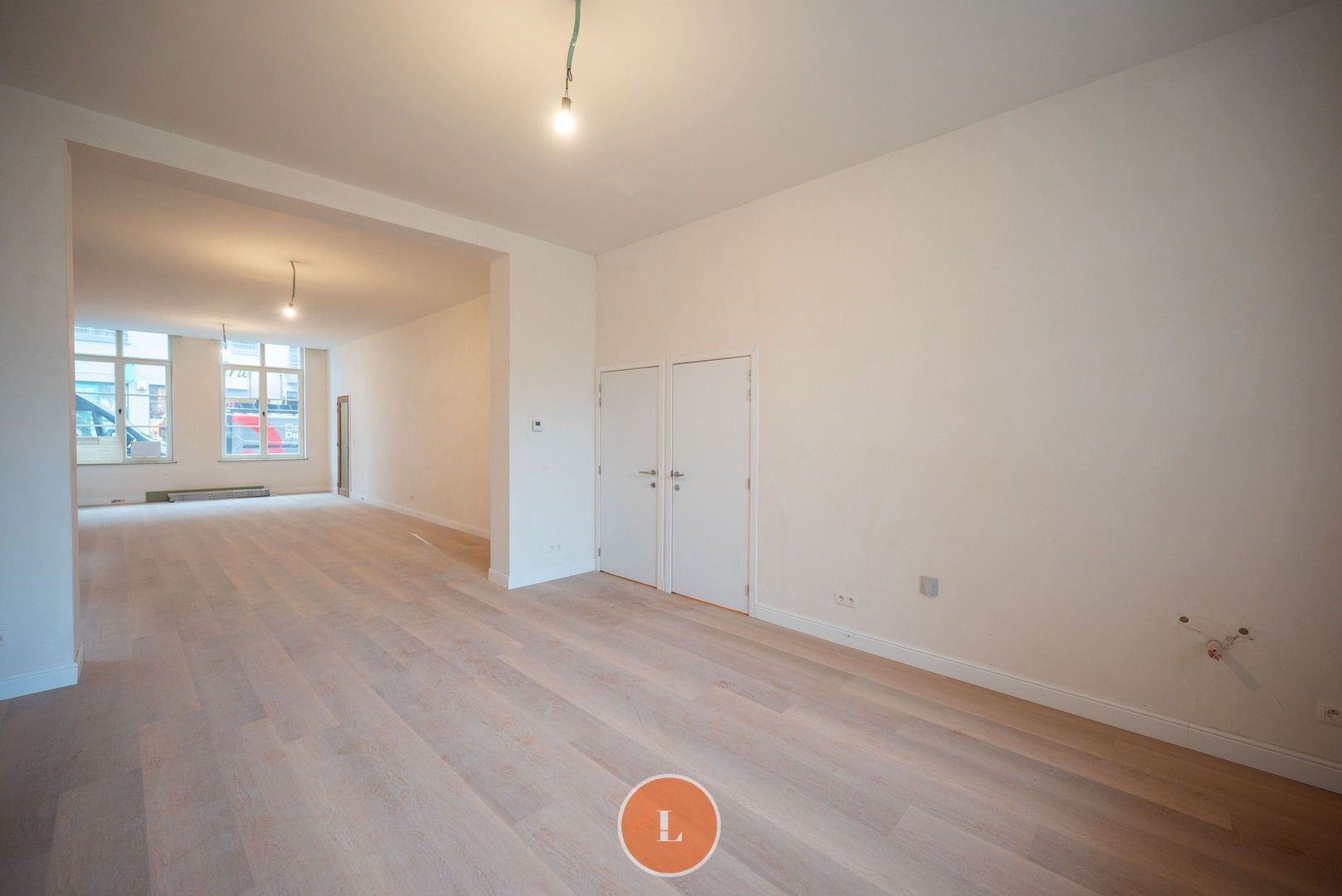 Handelspand/kantoor in historisch complex foto 5