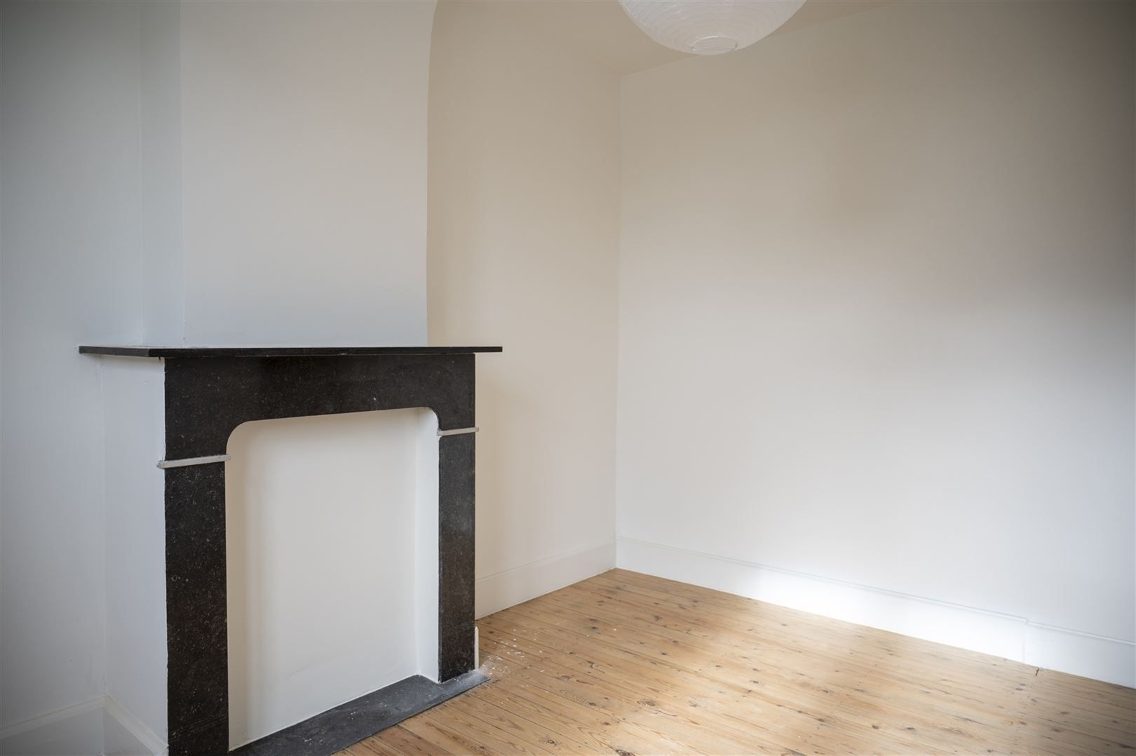 volledig gerenoveerde woning met authentieke elementen foto 5